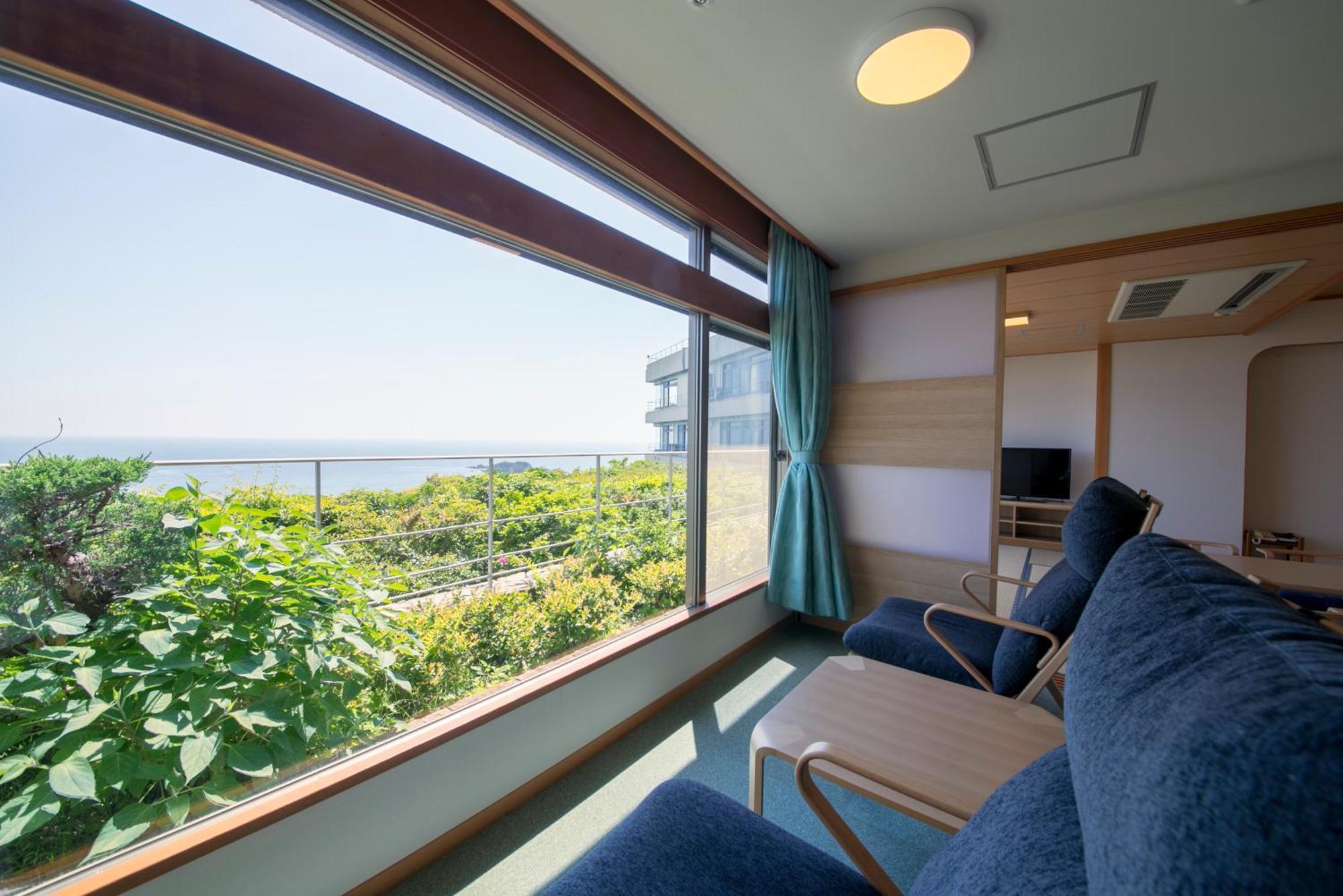 Hotel Urashima Кацуура Экстерьер фото